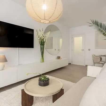 Apartment Centrum 900m Het *